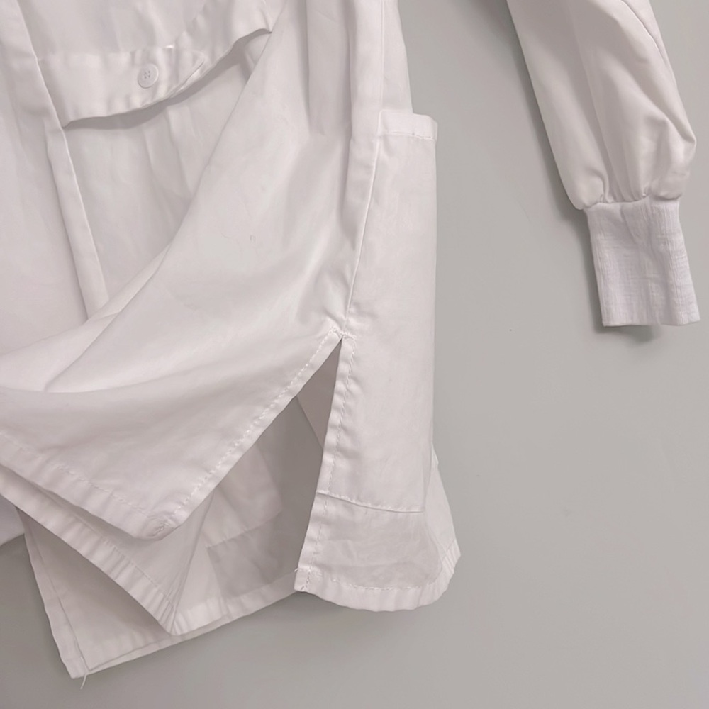Cherokee White Button-Up Lab Coat. Size S. - Picture 7 of 7